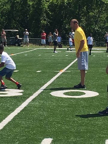 lady4_emma's tweet photo. Happy Fathers Day to Big Ben and all the dads here today. SunnyD drink it up @SunnyD, @_BigBen7 and @ProCamps https://t.co/8acziqFxBi