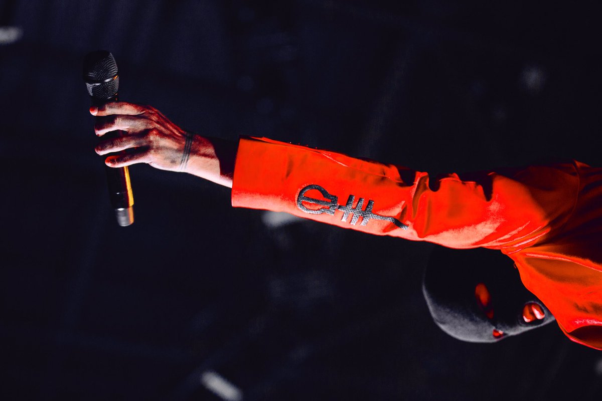 twentyonepilots's tweet photo. SHØWthirteen, mohegan sun •• #ERS2016 https://t.co/YuRrN6TLFW