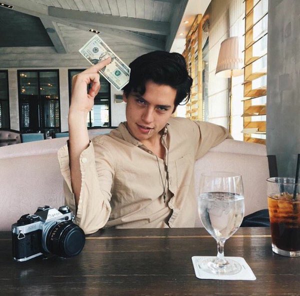 officialcutebae's tweet photo. I am in tears. Cole Sprouse was literally crafted by the hands of God himself, we don't deserve him. https://t.co/RrTg644E8L