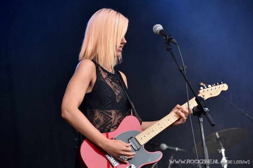 rockzinenl's tweet photo. First part of @WestlandseCross 2016 photo report, with @Luminizemusic : https://t.co/oHz4Y0qCRN #WLC16 #Luminize https://t.co/m90tbdzJAp