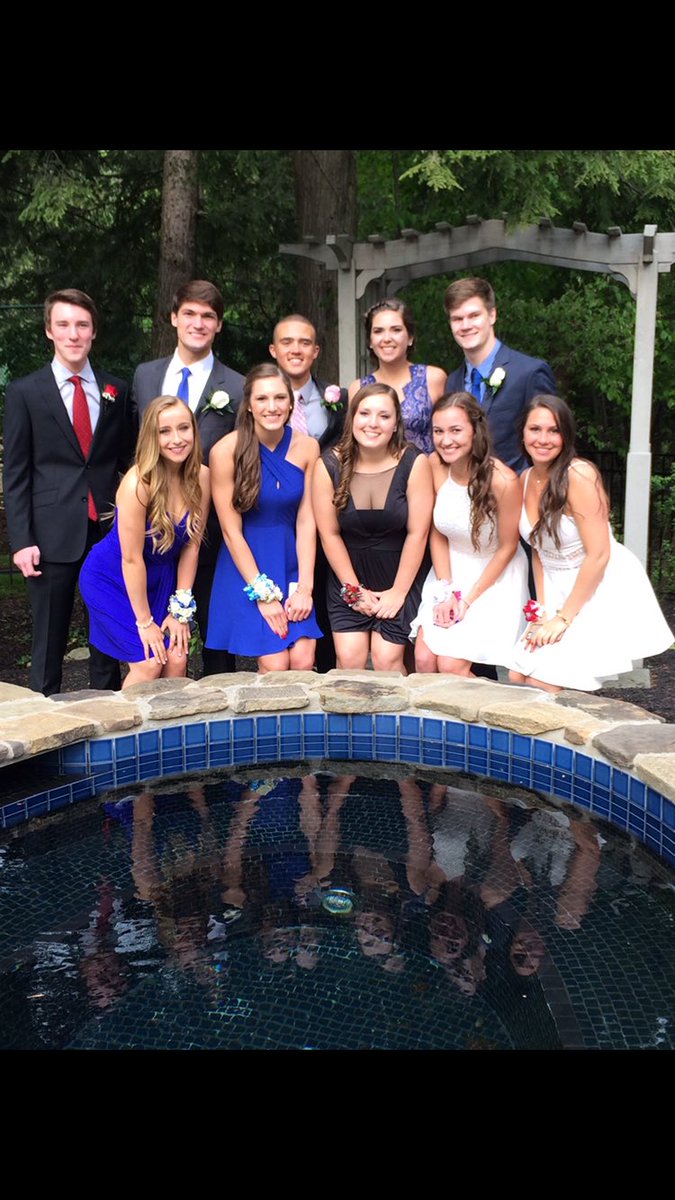 meredith_irving's tweet photo. Happy birthday hunter😎🎈 ily have a great day❤️❤️ #Kevin #Lucinda #ripthehub @HunterEndres https://t.co/8hEKOHxYKZ