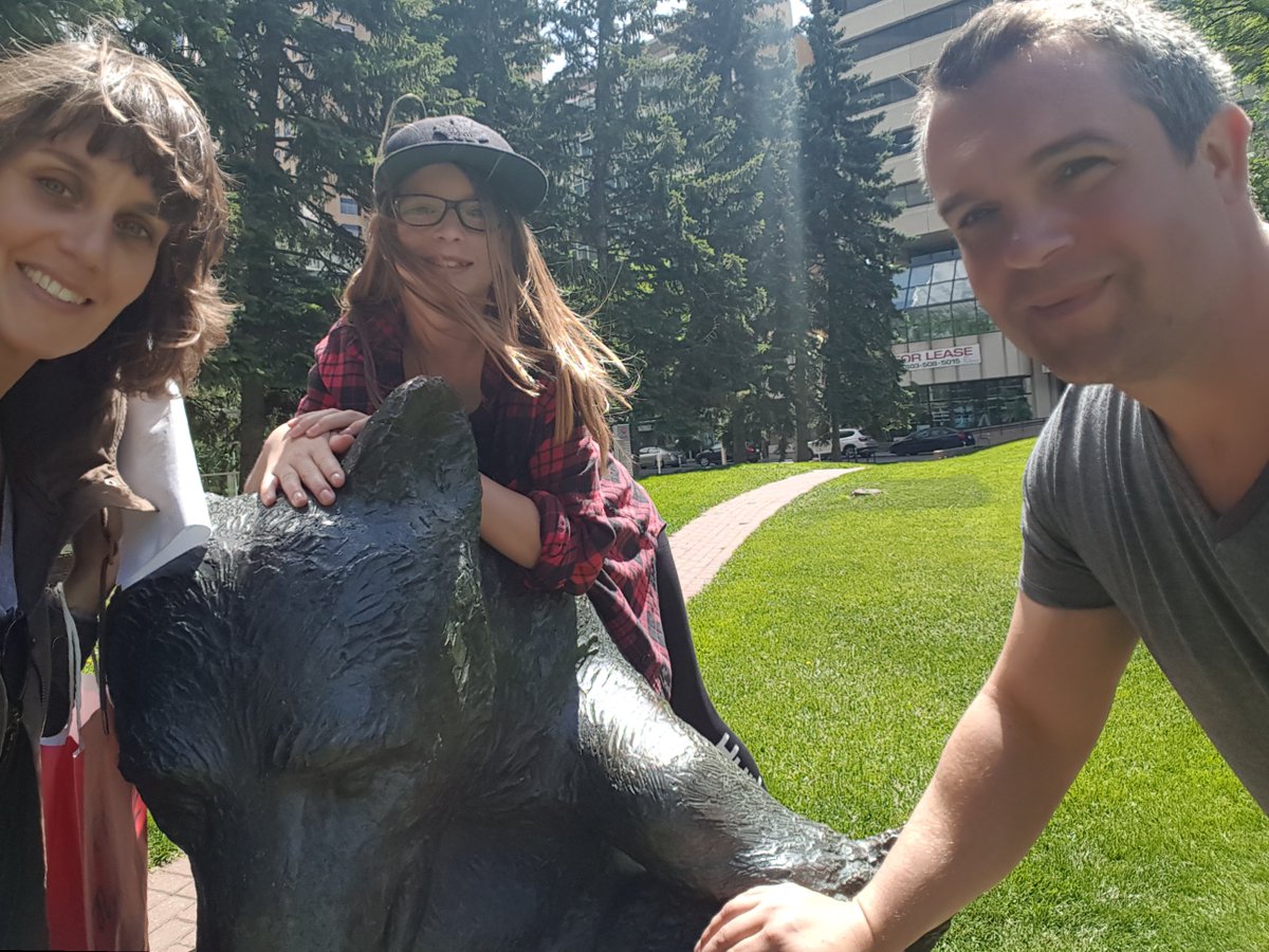 reddishSonja's tweet photo. Found some wild creatures on our walk! #iamdowntown cc/@coreshopping https://t.co/ai1nljCE7V