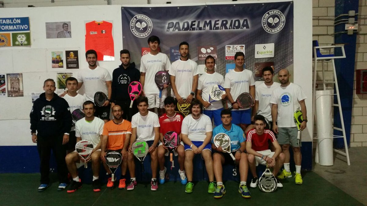 Fed. Extremeña Padel tweet media