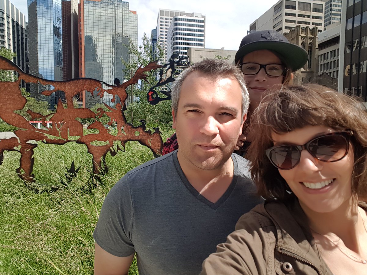 reddishSonja's tweet photo. Just horsin' around, shopping downtown! Har har. #iamdowntown cc/@coreshopping https://t.co/vyGQtfXIsI