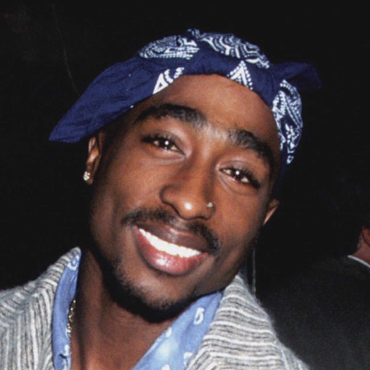 Retweet if you still listen to 2Pac, let's see how many fans he's still got after 20 years!