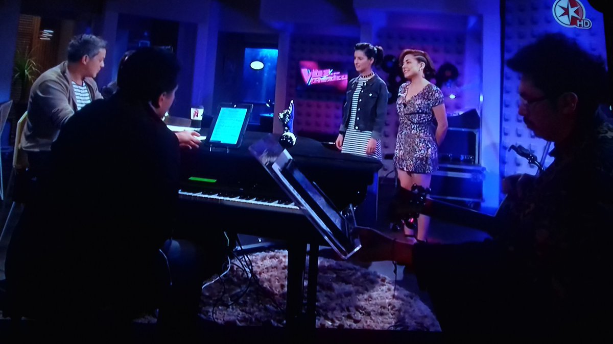 sanzeritoslp's tweet photo. Éxito chicas.... #FerPaz vs #Jiemena 👏👏👏 @LaVozMexico #TeamSanz @AlejandroSanz #CoachLVM @CorazonPartioOF https://t.co/Mw4lXF8mm6