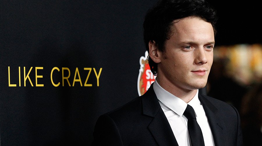 RT_com's tweet photo. Hollywood mourns: Star Trek actor Yelchin killed in freak driveway accident https://t.co/FQAUKY82v5 https://t.co/DT3sM55f3c