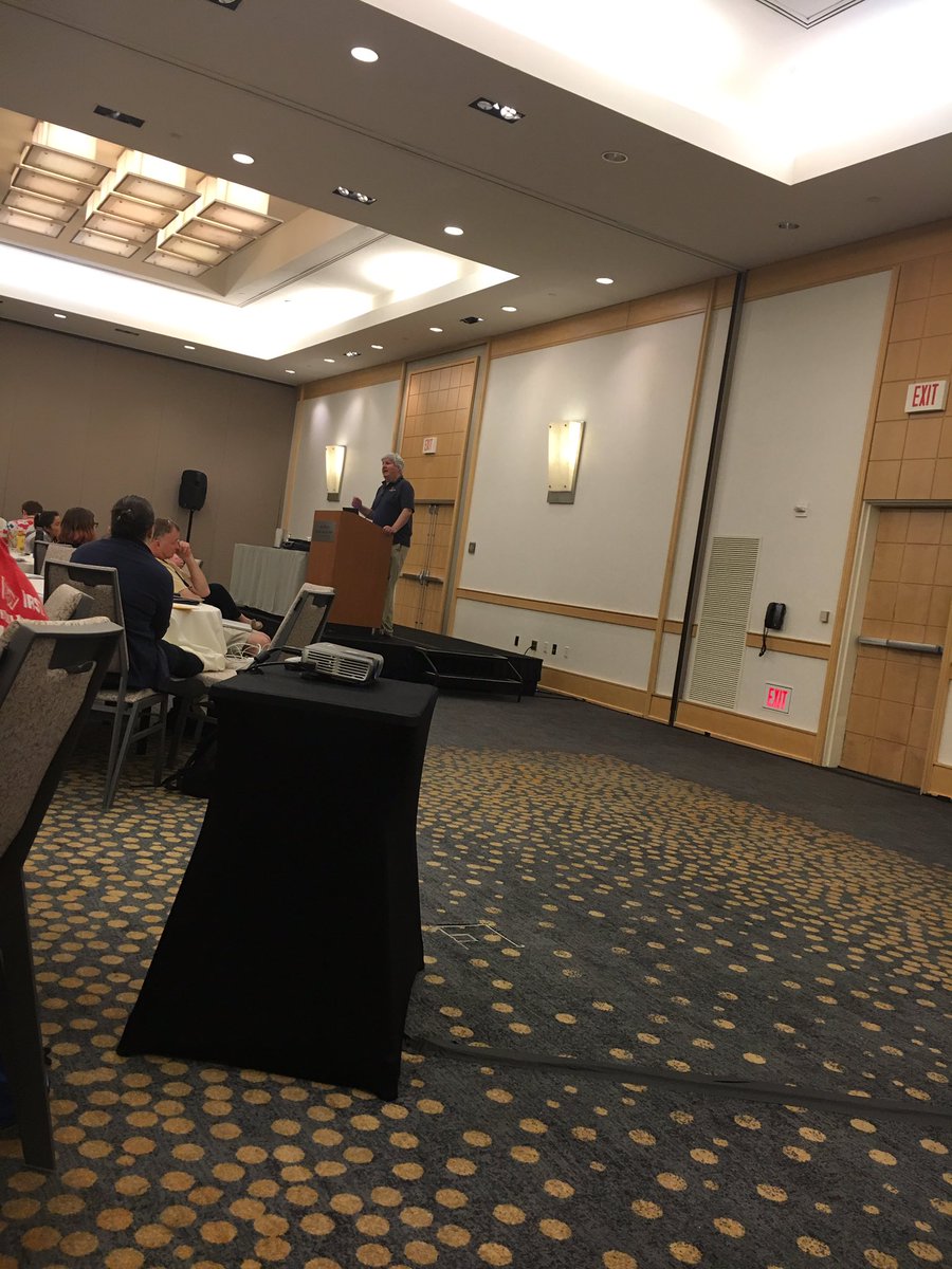 ler8699's tweet image. Thomas Kalil statements on point #RoboticsIsForEveryone - our mission! Straight from the White House!