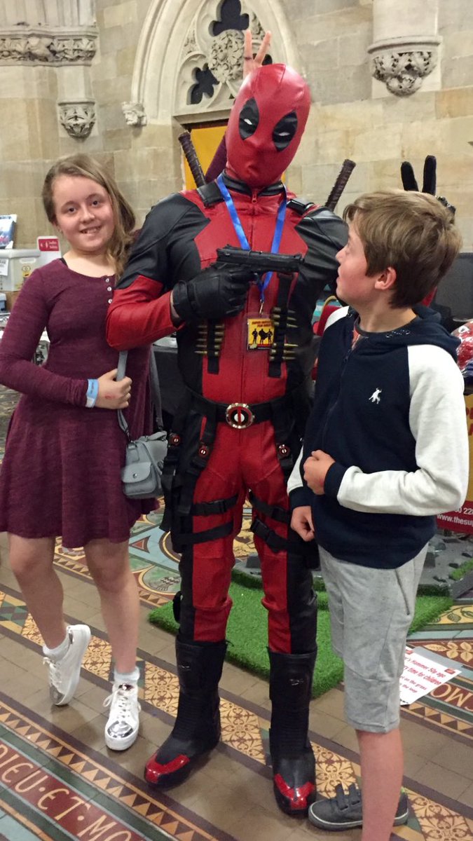 Gasman36's tweet photo. #Dalecon4 excellent day out, wish I'd paid £30 now to have my pic with Flash Gordon , was just a shock 😩 https://t.co/EIhTnStFFp