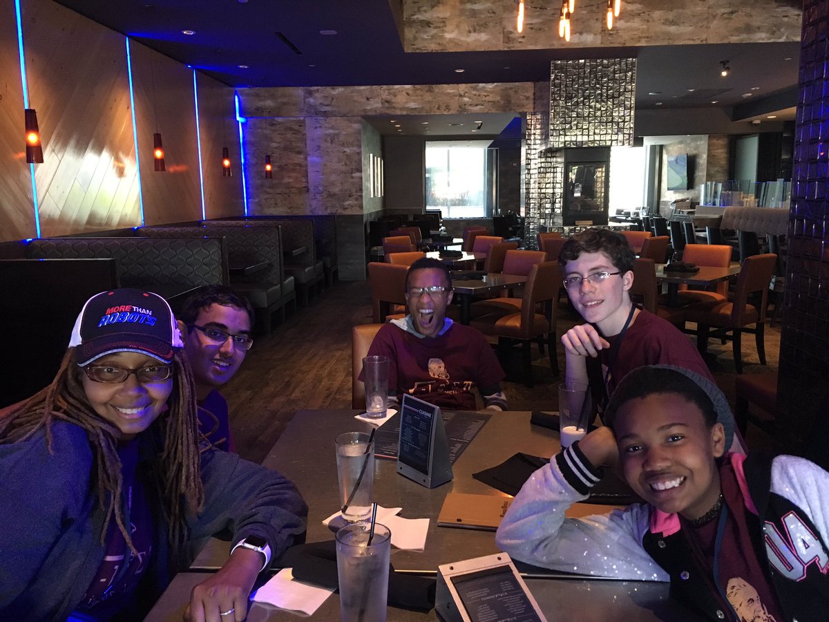 ler8699's tweet image. LER out to dinner in DC at Kona Grill. #RUSHNAC2016 #RoboticsIsForEveryone #omgrobots