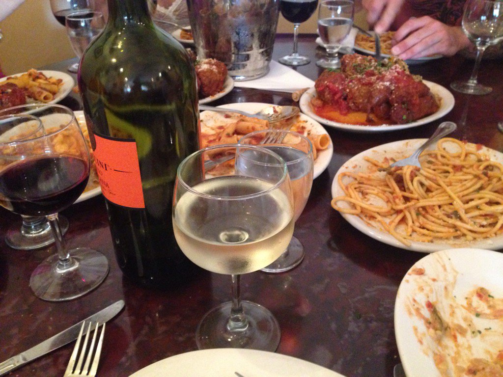 JennyD72's tweet photo. Father's Day dinner family style @ModoMioPhilly https://t.co/rhzBSkz5uB