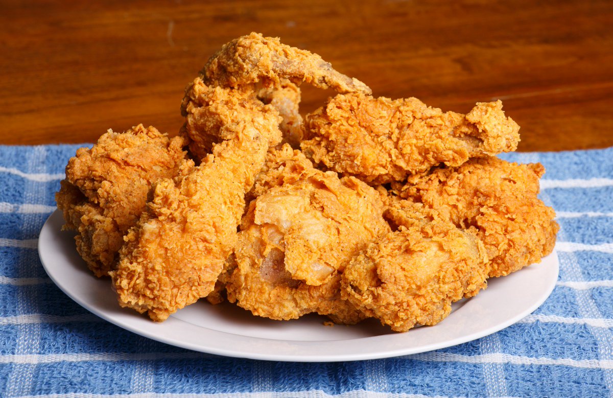 NoTimeToCook's tweet image. This copycat KFC Fried Chicken recipe is so good you'll never want to go back. notimetocook.com/recipes/copyca… #kfc #recipes
