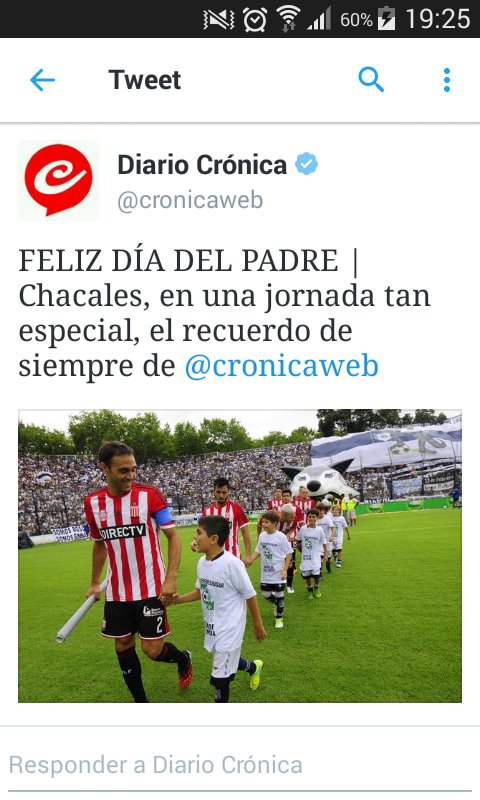 valeleona07's tweet photo. @gimnasiaoficial salude a su PAPA..no sea maleducado.. 🙊🙈 https://t.co/Ax8O1EIGmZ