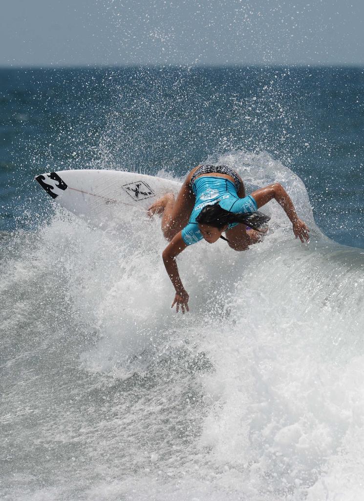 Jmarlonhernande's tweet photo. Este dรญa finalizo el #CopaInternacionalQS de #SurfFemenino y dejo como ganadora #KeelyAndrew (AUS) @EDH_Deportes https://t.co/YJ7IZJphif