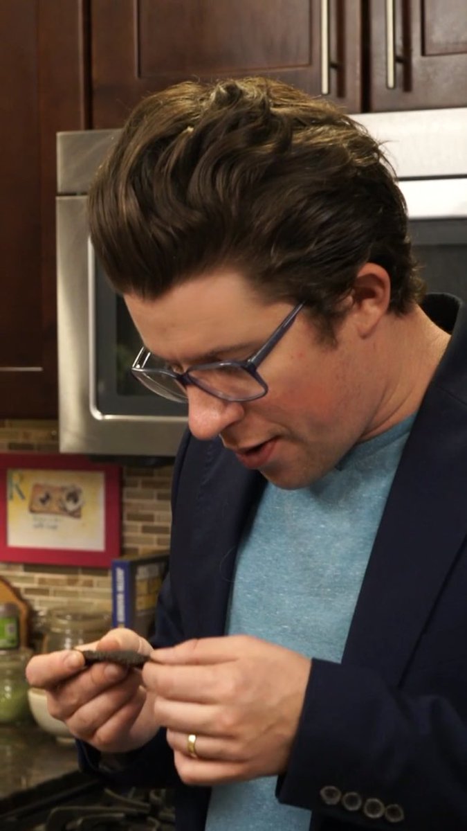 AngryJWarner's tweet photo. "He's got that fire." - @EatFellowHumans on @cheflaforce bringin' a secret chili to the chili roundup. #FoodieCall https://t.co/PW1gdl5XRb