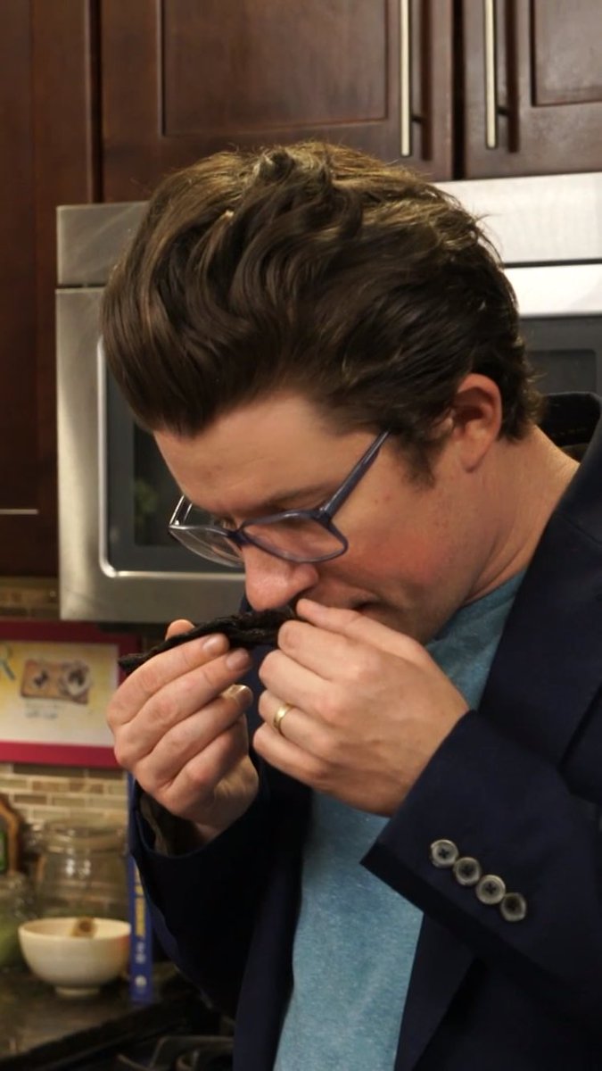 AngryJWarner's tweet photo. "He's got that fire." - @EatFellowHumans on @cheflaforce bringin' a secret chili to the chili roundup. #FoodieCall https://t.co/PW1gdl5XRb