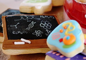 Get your baking plans in place for a sciencey morning tea! Sign up for a free kit: scienceweek.net.au/brainbreak #natsciwk