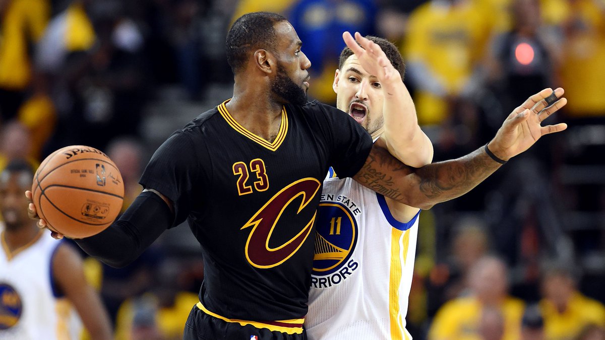 usatodaynba's tweet photo. End of 3Q: Warriors 76, Cavaliers 75

12. Minutes. Left. #NBAFinals https://t.co/pyujVvqaj3