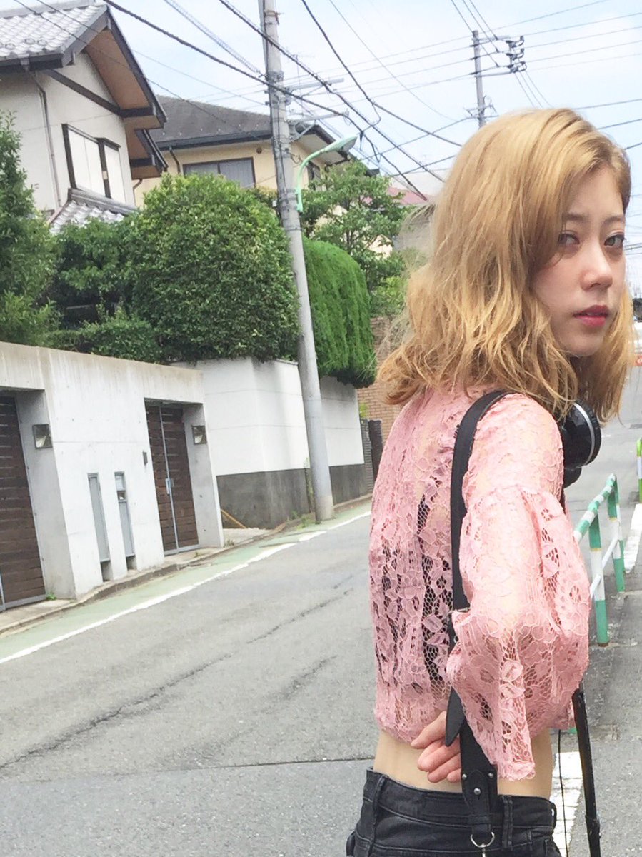 Charaが娘sumireの 腹出し私服 に複雑な親心明かす 冷えちゃうなー 耳マン