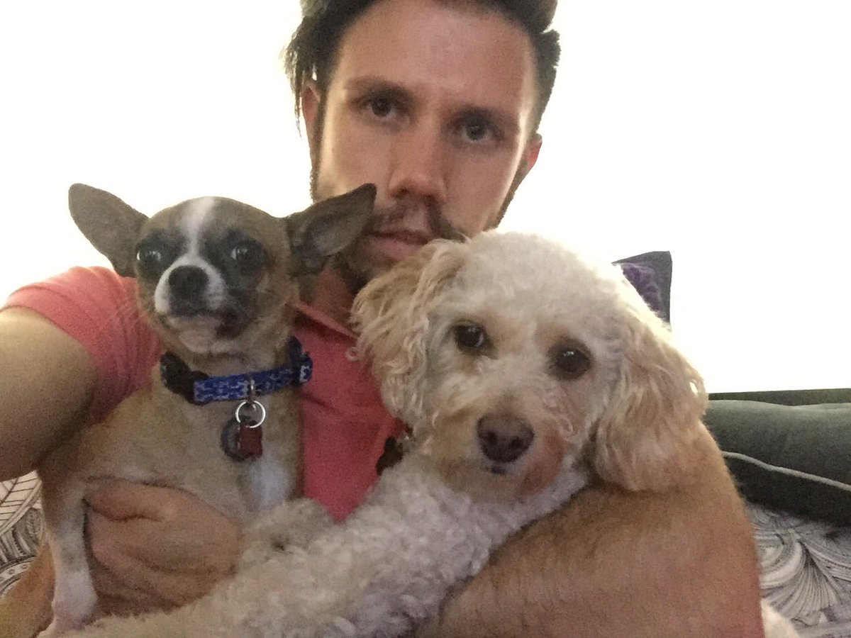 danielrv83's tweet photo. Los hijos más leales e increíbles que pueden existir #LoveIsLove #FathersDay https://t.co/q3JOpCbw2K