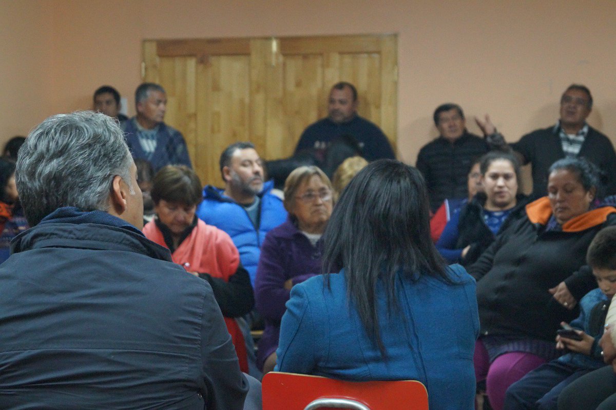 marcoporchile's tweet image. En Los Maitenes en Pedro Aguirew Cerda debate sobre ley del mono y sus viviendas.La vivienda debe ser un derecho.