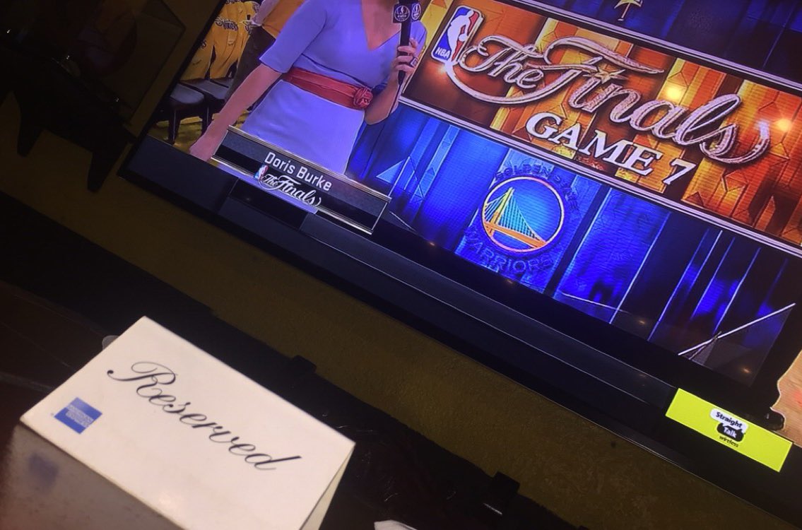 phaniesantiago's tweet photo. Game ready 🏀💪🏽 #teamgoldenstate https://t.co/KSZ16y9Msd