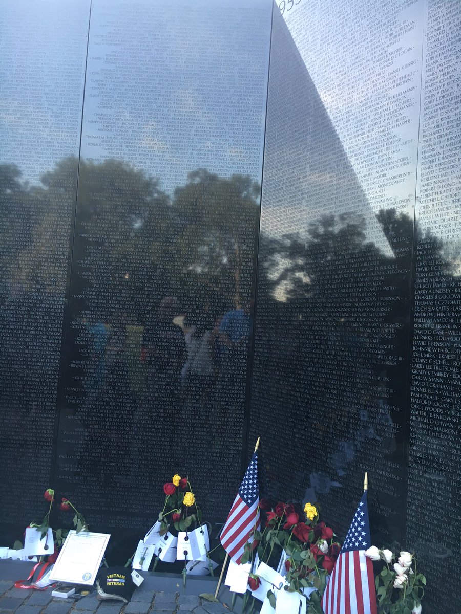 msms_sailors's tweet photo. Vietnam Memorial. Grateful. Humbled. Respectful. #MSMSDC2016 https://t.co/b8V6XVbH1Z