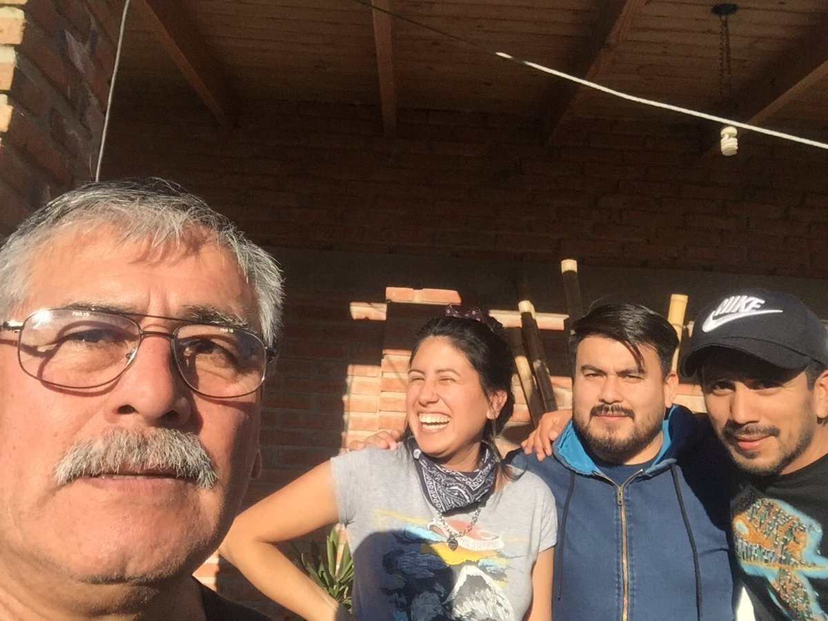 Dami_Peralta's tweet photo. Gracias Viejo Querido por cada momento juntos, sos Unico, sos nuestro PAPI MEJOR #FelizDiaDelPadre #Brother #Sister https://t.co/N8yNhz2HOJ