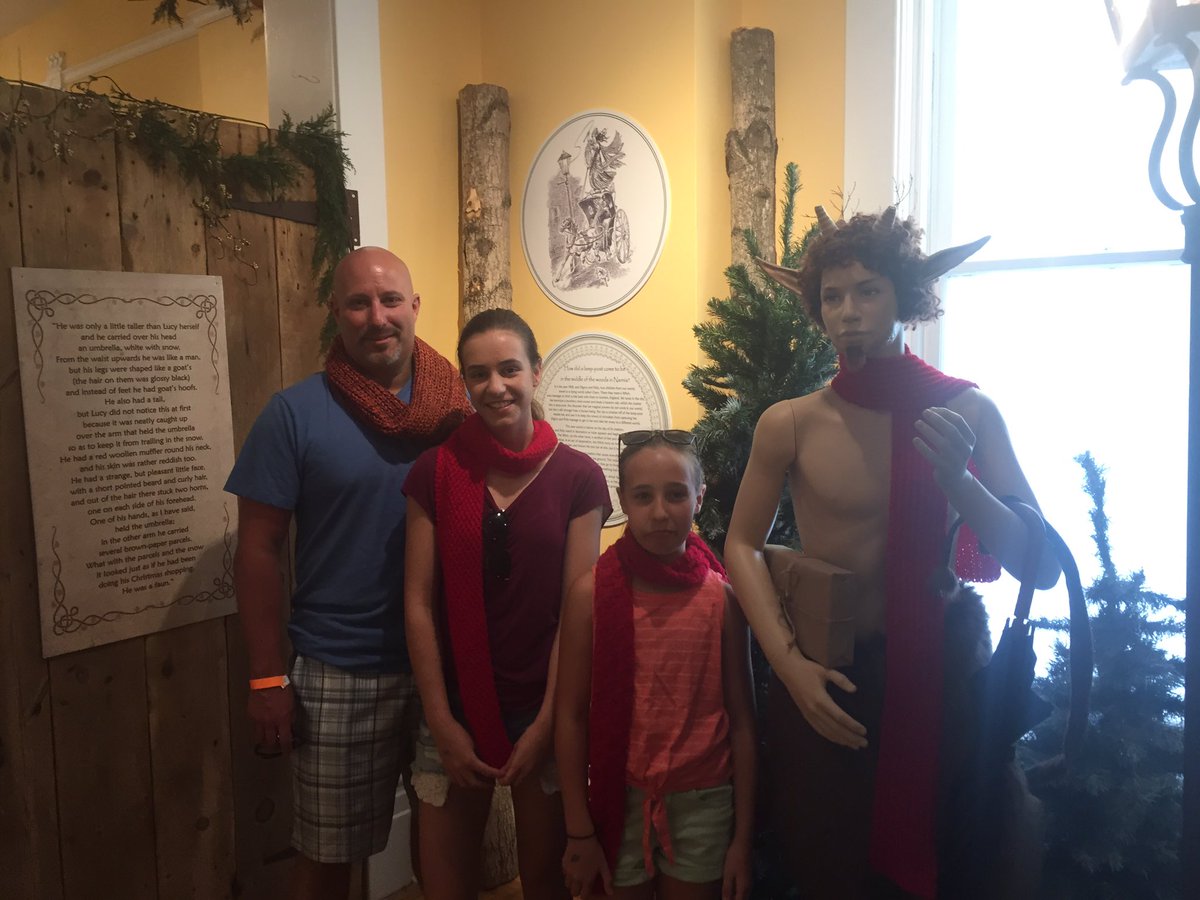 CHuitema4's tweet photo. @StratPerthMuse for Father's Day. thanks @MercerHallInn for a great day! #craftbeer #spmnarnia #family https://t.co/ZeIhslGgyX