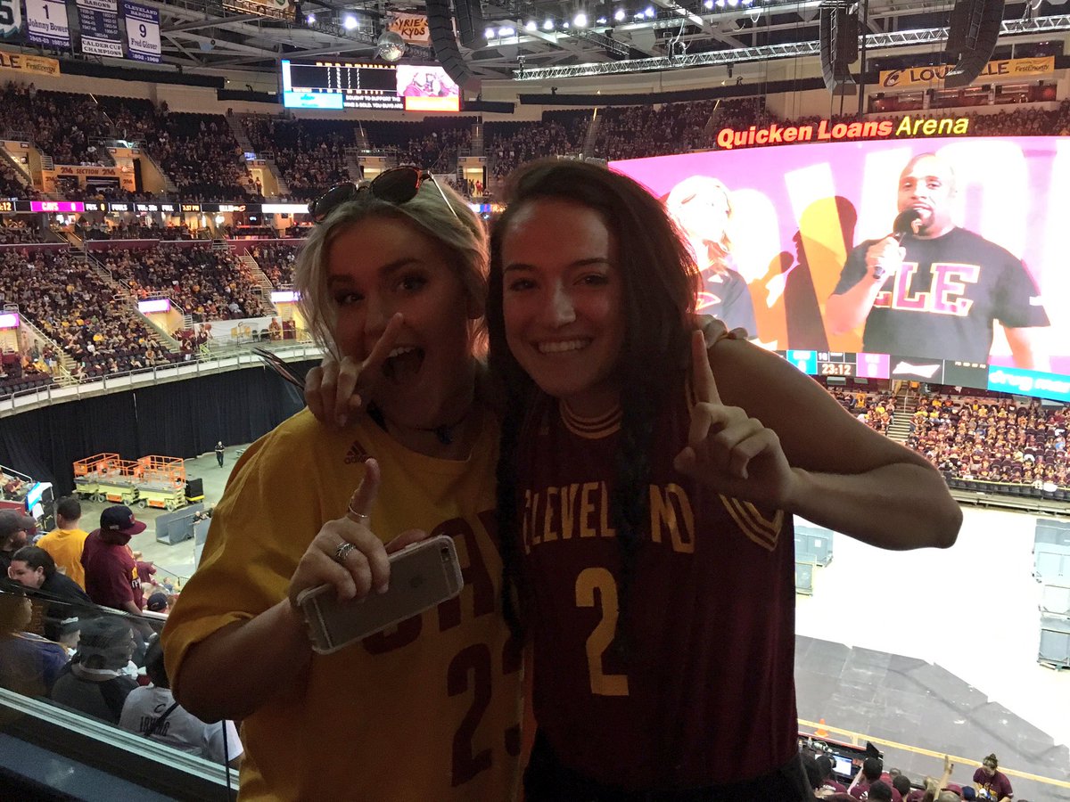 FillThisHouse's tweet image. Go CAVS. 🏀🏀 @TweetQTV #ALLin216
