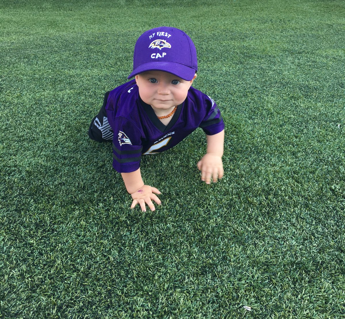 brookeee1984's tweet photo. Ready to rush the QB #futureDE #playlikearaven #ballsohard #ravensmovienight @Ravens https://t.co/yF6ramjwiW
