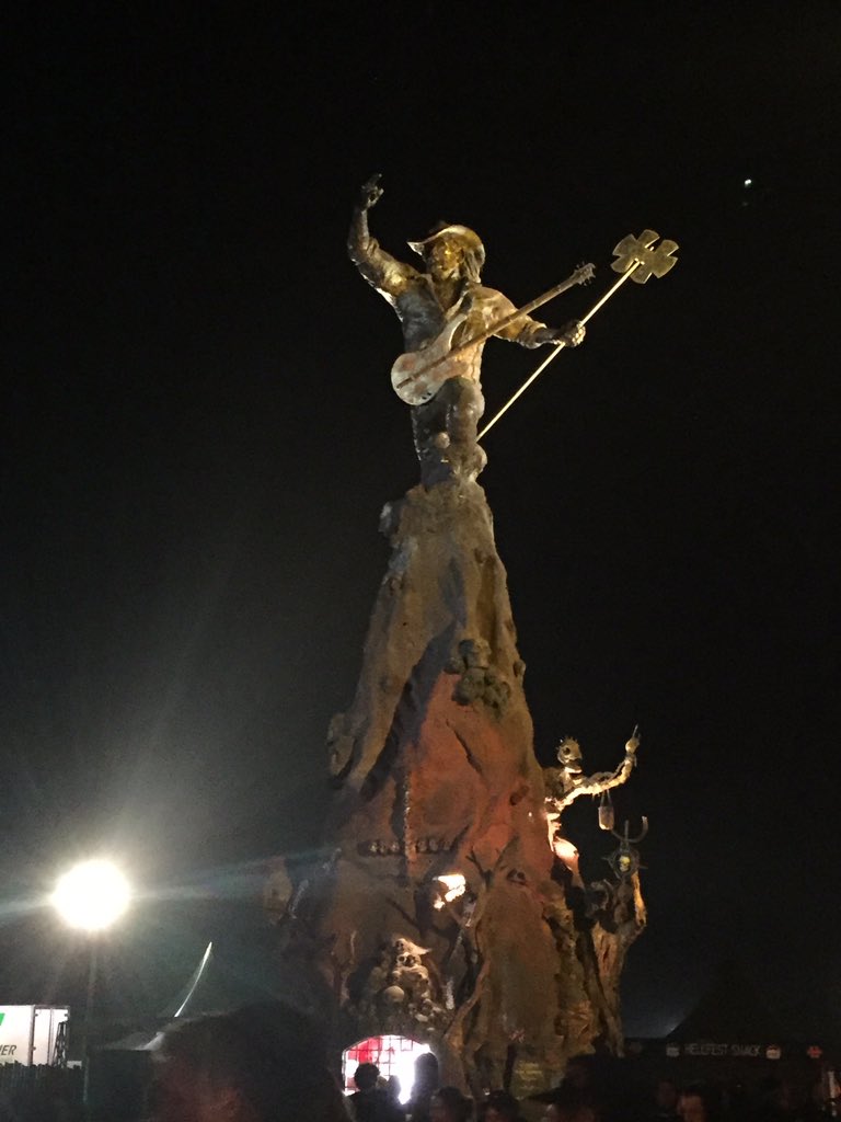 Lemmy près de la Warzone <a href="/hellfestopenair/">Hellfest Open Air Festival</a> #hellfest2016 #Hellfest