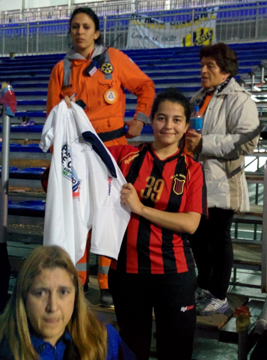 Nos encontramos a <a href="/MiicaGomez32/">MicaelaGomez</a> en Tecnopolis representando al club!