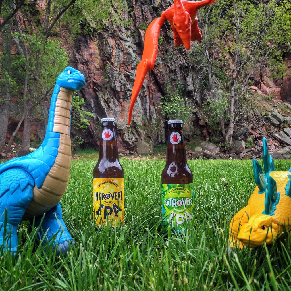 LeftHandBrewing's tweet photo. Guys, real talk... if you were a dinosaur, what would you be?https://t.co/73wDbt4l0N. #IntrovertIPA #ExtrovertIPA https://t.co/7ggNvfC1CD