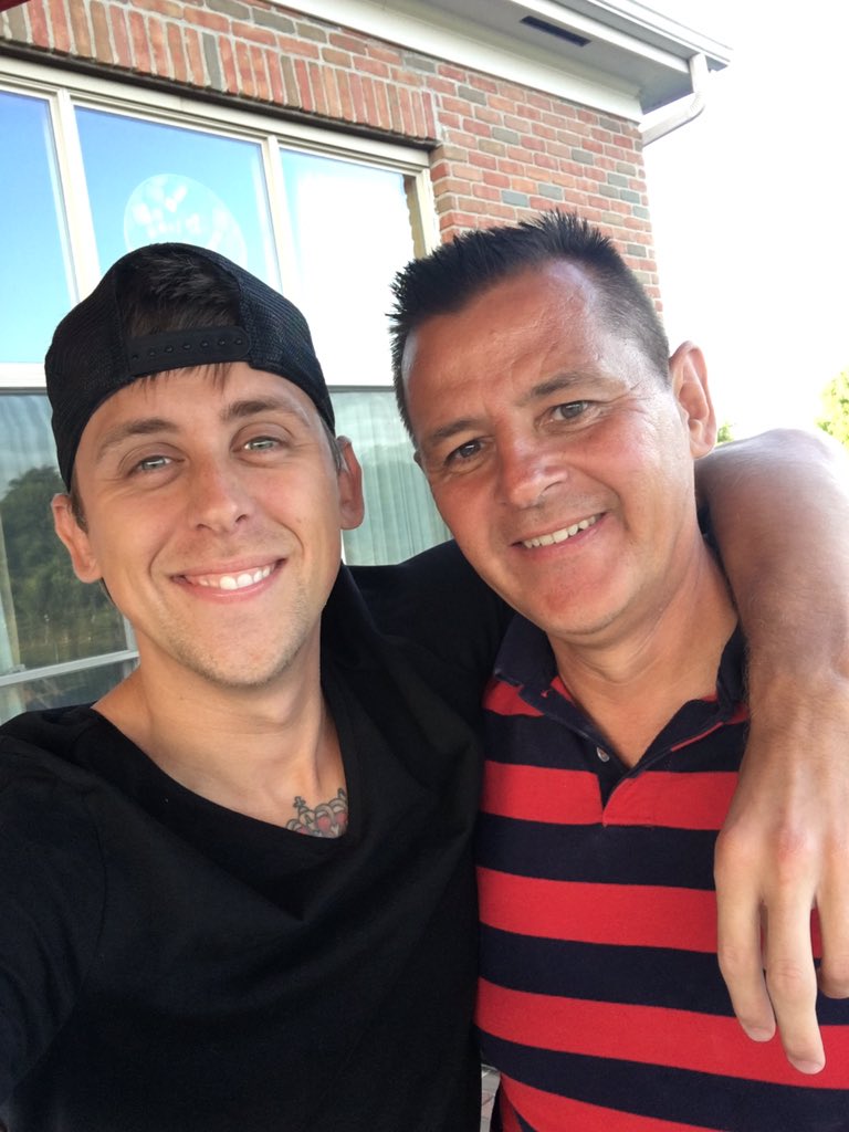 RomanAtwood's tweet photo. Feel like the luckiest guy in the world to have my father. Truly my hero! 🙏 Happy Father's Day :) https://t.co/ChOPUxtfGt