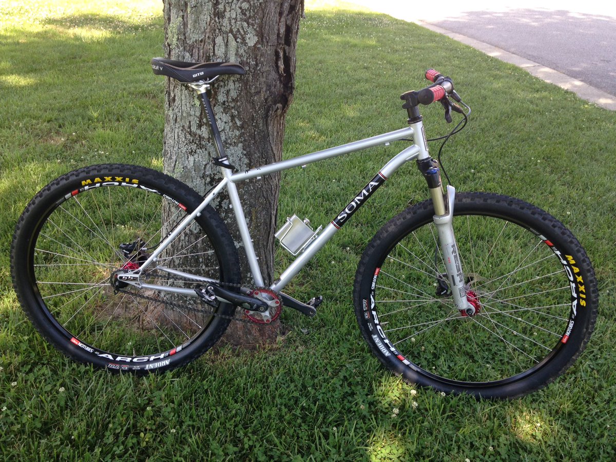 bobbybrew's tweet image. Single speed is polished and ready for the next epic ride. Thanks @RedBarnBikes and @somafab!