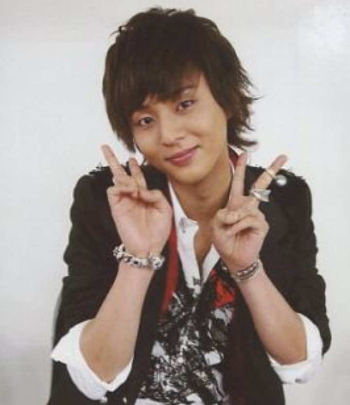 0917Ki2's tweet photo. おはよー！
おひさな浮上
俺の事覚えてる？
忘れてるよな笑
覚えてるって人いたら嬉しいな https://t.co/pnv6Jo3G9a