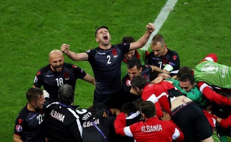 sa-di-k(quoi)u? ça dit buuuuuut!!!! #roualb #alb #rou