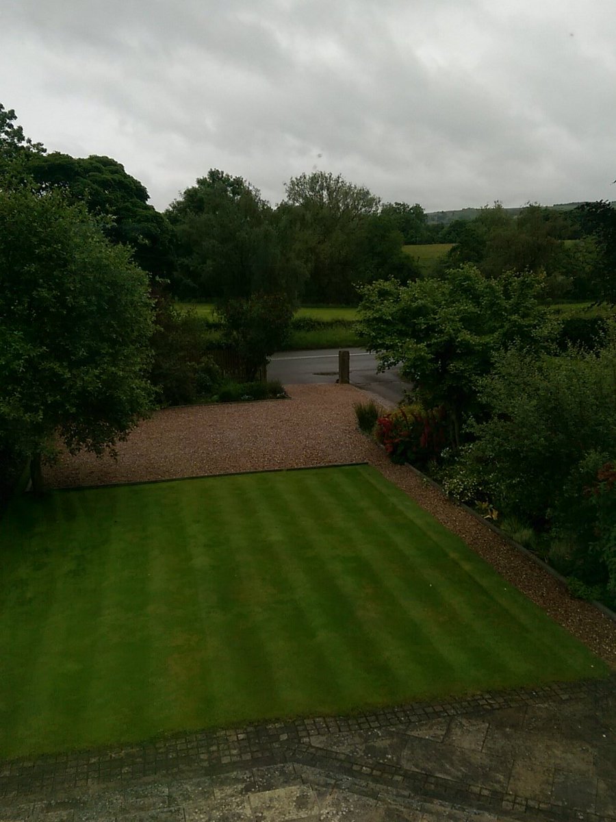 A miserable start here in hope valley. Breakfast time for the boys then off we go again!