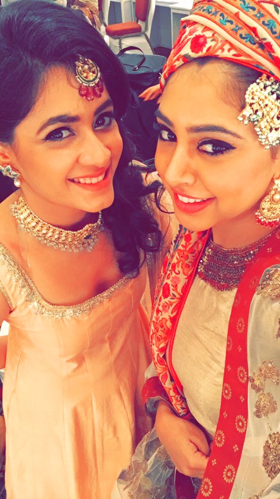 niti_taylor's tweet image. 