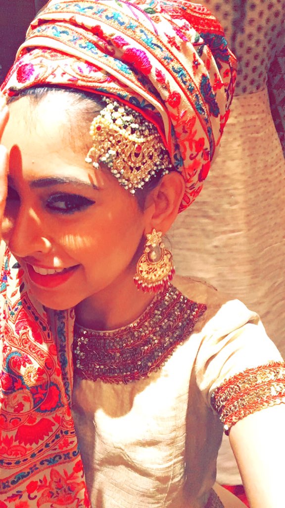 niti_taylor's tweet image. 