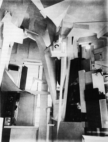 JANUSZCZAK's tweet photo. Art lovers, it's Kurt Schwitters' birthday. He invented the walk-through installation and the artistic mess. https://t.co/ZoECrHQXG7
