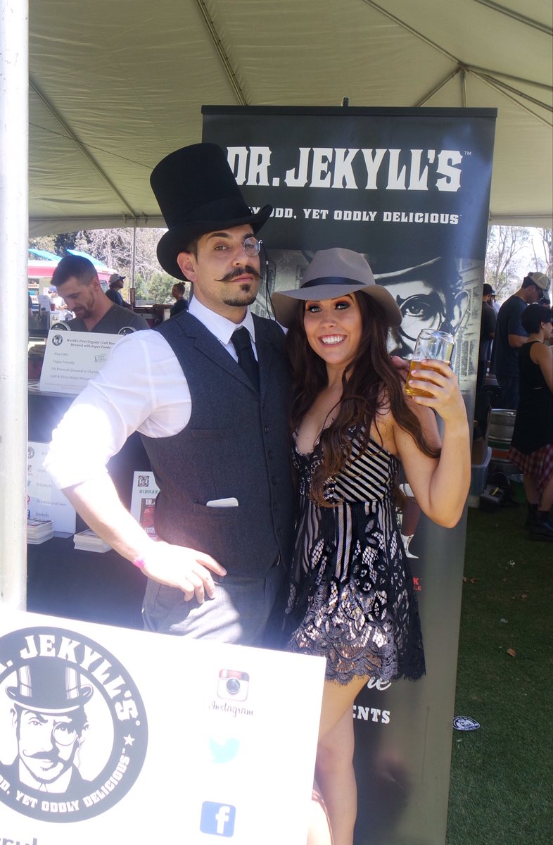 Michelexxo's tweet photo. @DrJekylls #trulyodd #veganbeerfest https://t.co/A1SVTtCOsQ