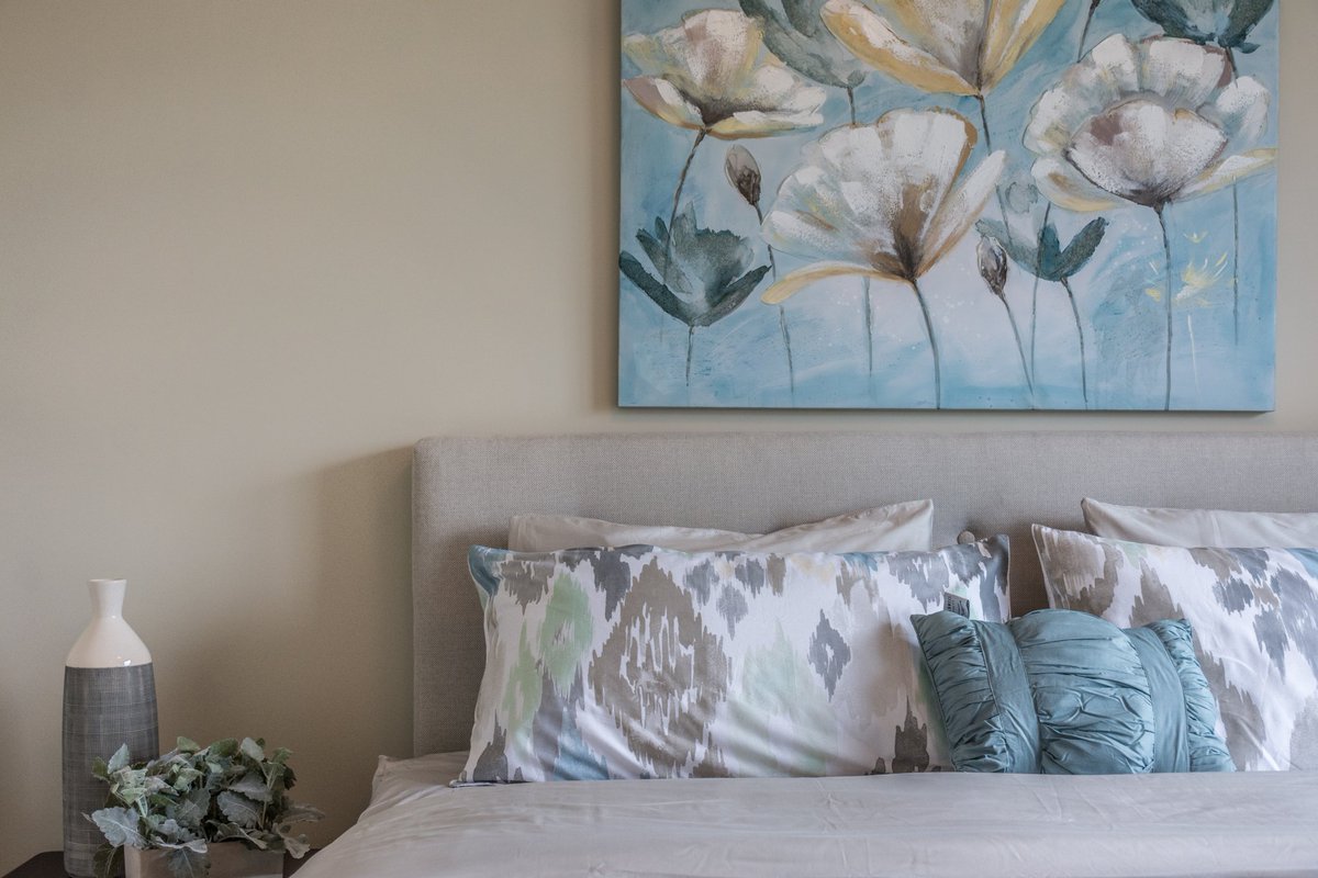 LAD_Photography's tweet image. #Beautiful #color used by #staging #professional Deborah from @iDesign_it  #realestate #photography #Strathmore