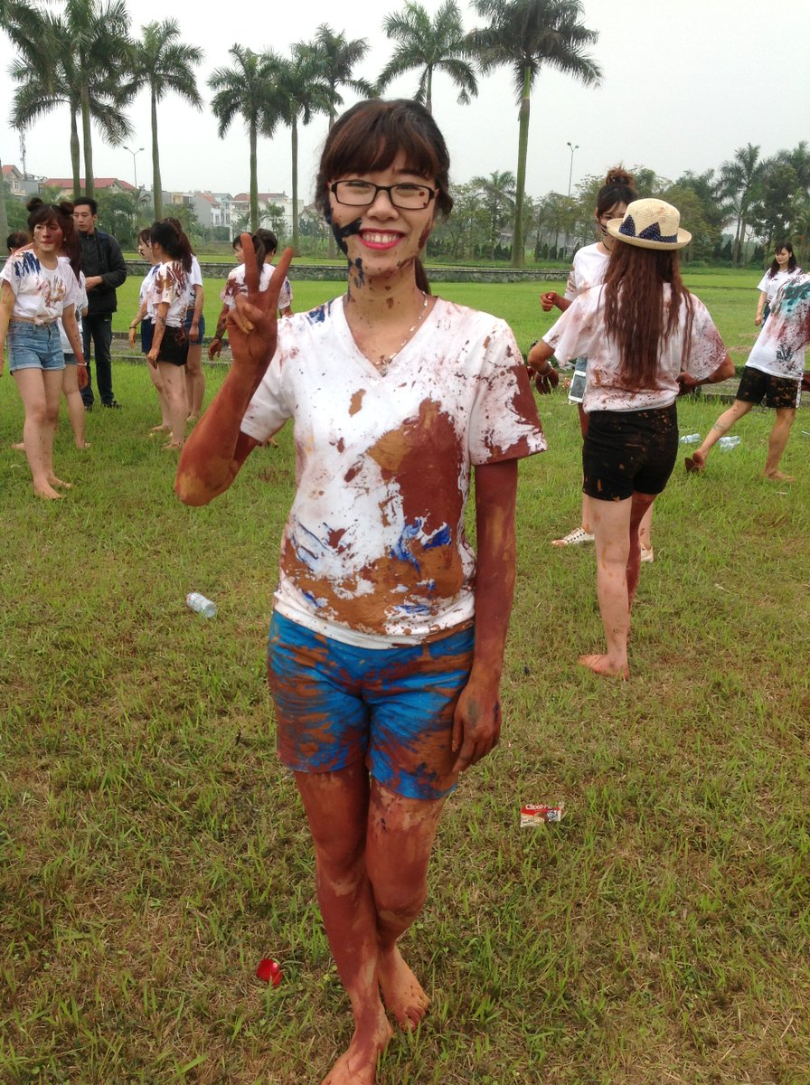 Hello Monday :)
Ahihi
Come on girl! :)