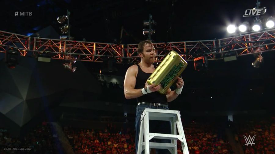 Dean Ambrose wins Money in the Bank and WWE World Heavyweight Championship ClXGMZHWAAET9wy