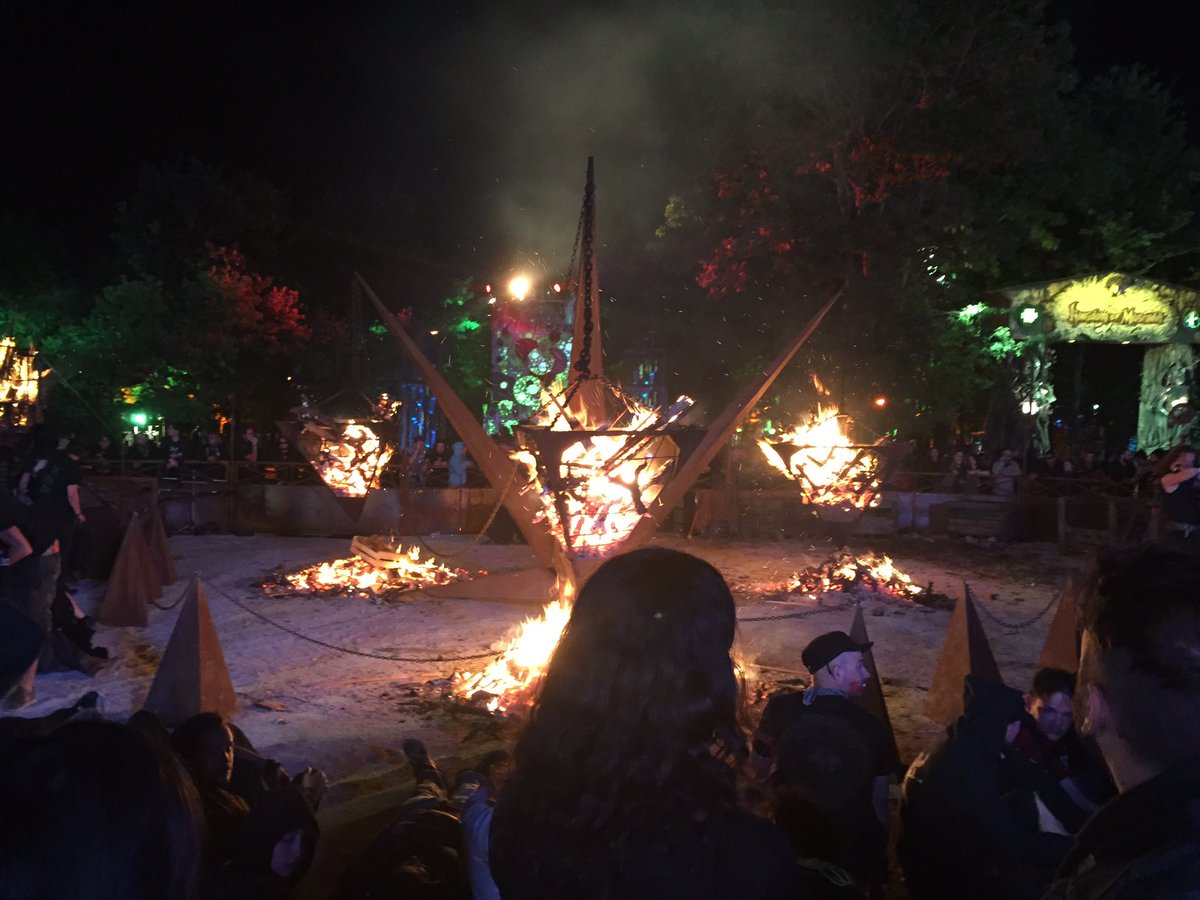 Dernier soir au <a href="/hellfestopenair/">Hellfest Open Air Festival</a> #hellfest #hellfest2016