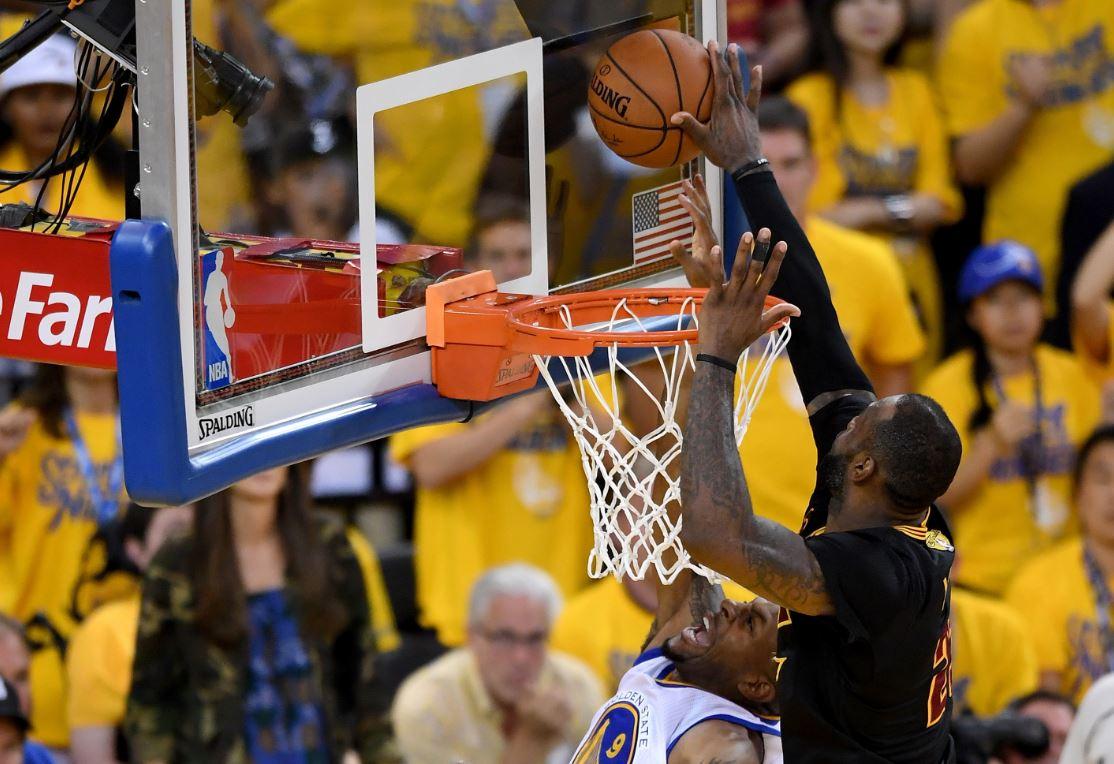 NBAcom's tweet photo. Kyrie's 3 broke the tie, but don't forget the King's HUGE block

WATCH: https://t.co/QirQ59tZuX #NBAFinals https://t.co/TtPmCotyLe
