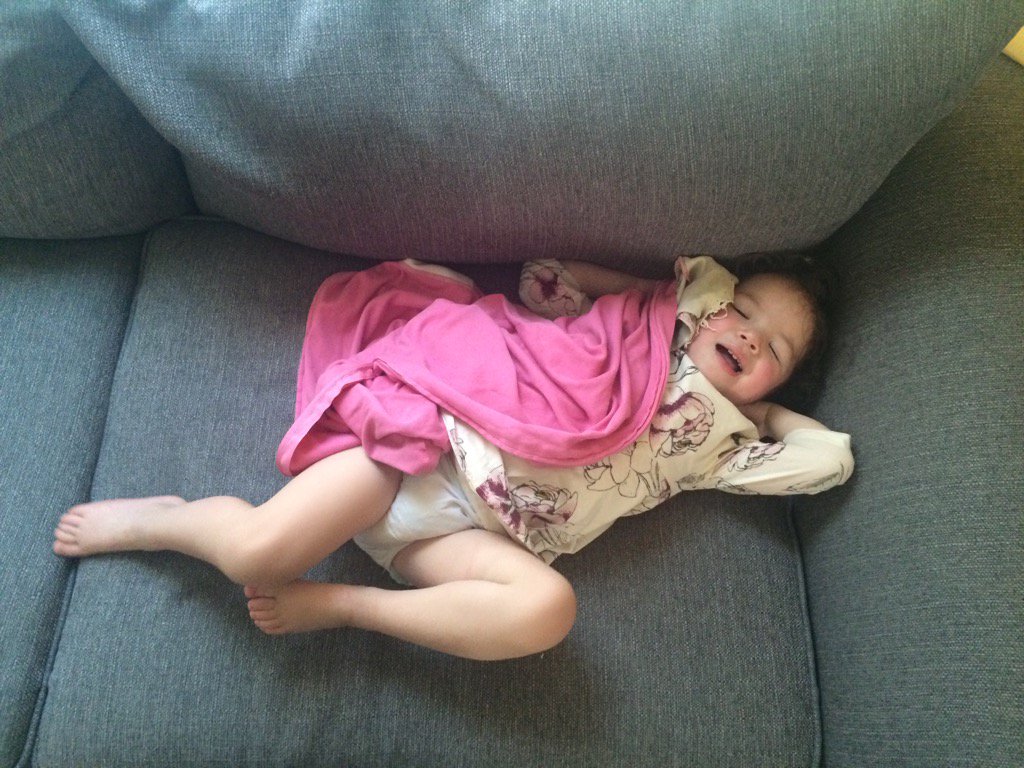 pupusa's tweet image. When church doesn&apos;t start until 2:30 pm #twitterstake #mormonproblems