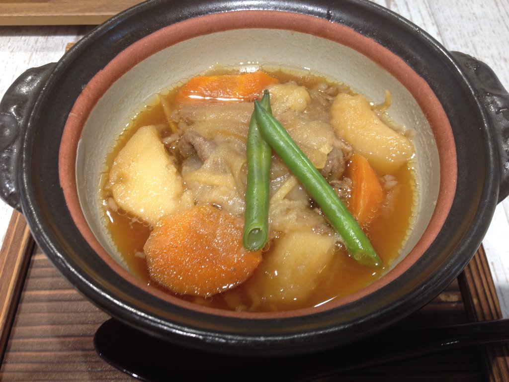 まこ Ske48カフェの新メニュー 二村春香の二村家の肉じゃが サイドメニューなので フードメニュー とセットでないと注文できない 直球ど真ん中の正統派の肉じゃがで400円 Ske48カフェは味も値段も良心的 二村春香 まこ Ske48カフェの新メニュー 二村春香の二村家の肉じゃが サイドメニューなので フードメニュー とセットでないと注文できない 直球ど真ん中の正統派の肉じゃがで400円 Ske48カフェは味も値段も良心的 二村春香